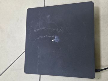 01-200779132: Sony playstation 4 slim 1tb