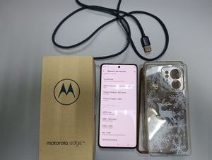 Б/в Мобільний телефон Motorola edge 40 8/256gb 01-200768454