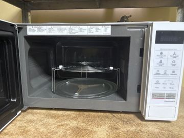 Б/у Микроволновая печь Lg ms2042dy 01-200844525