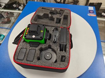 Б/у Лазерный нивелир Pracmanu ld 515 4d + комплект 01-200855166