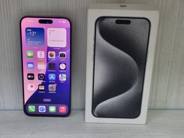 Б/в Мобільний телефон Apple iphone 15 pro max 256gb 01-200817210