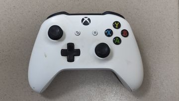 Б/в Ігрова приставка Microsoft xbox one s 500gb 01-200808276