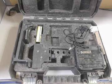 Б/в Лазерний нівелір Dewalt dce089d1r 01-200867682