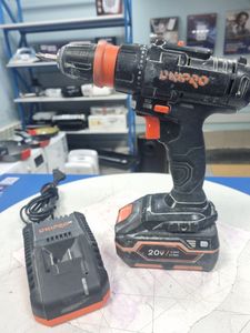 Б/в Шурупокрут Dnipro-M cd-218q 1акб 4ah зп 01-200870365