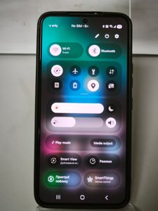 Б/в Мобільний телефон Samsung galaxy s22 sm-s901w 8/128gb 01-200890181