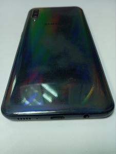 Б/в Мобільний телефон Samsung galaxy a50 sm-a505fn 4/64gb 01-200893801
