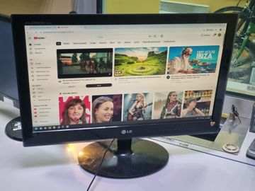 Б/в Монітор Lg flatron e2240s 01-200849139