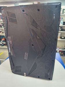 Б/у Ноутбук Msi 17/core i7 9750h ddr4/16gb ddr4/ssd 500 gb/geforce gtx1660ti 6gb 01-200910304