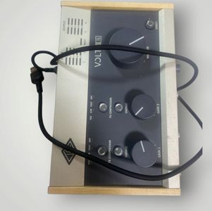 Б/в Звукова карта Universal Audio volt 276 01-200844885