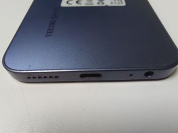 Б/в Мобільний телефон Tecno spark go 1 kl4 4/128gb 01-200913741