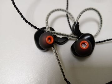 Б/в Навушники Trn Audio v90 01-200916317