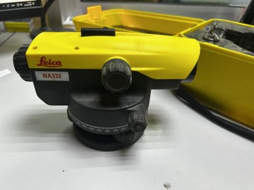 Б/в Оптичний нівелір Leica na332 01-200953322