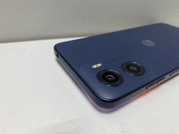 Б/у Мобільний телефон Motorola moto e15 2/64gb 01-200954280