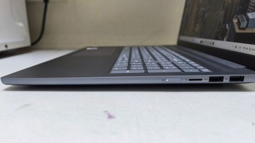 Б/в Ноутбук Lenovo 16/core i7-13620h ddr5/24gb ddr5/hdd *відсутній/ssd 1000 gb/*інтегрована 01-200990105