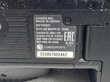 Б/у Фотоаппарат Canon eos 5d mark iv body 01-201011701