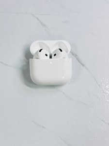 Б/в Навушники Apple airpods 4 01-201012258