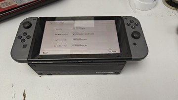 Б/в Ігрова приставка Nintendo switch 01-201013964