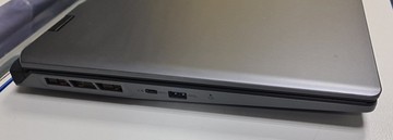 Б/в Ноутбук Msi 17/core i7-14650hx ddr5/16gb ddr5/ssd 1000 gb/geforce rtx4070 8gb 01-201031454