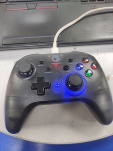 Б/в Геймпад Gamesir t4 pro 01-200968455
