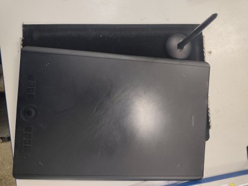 Б/в Графічний планшет Wacom intuos pro large pth-860 / pro pen 2 01-201059896