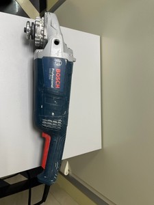 Б/у Угловая шлифмашина Bosch gws 2200 01-201101402