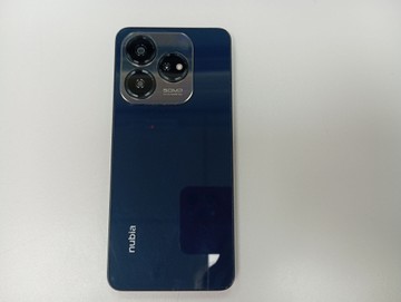 Б/в Мобільний телефон Zte nubia v60 design 6/256gb 01-201123695