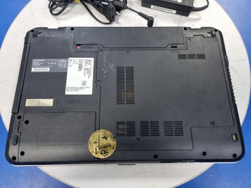 Б/в Ноутбук Fujitsu 15/core i5 2540m ddr3/8gb ddr3/hdd 320 gb/ssd 120 gb/*інтегрована 01-201131881