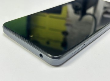 Б/в Мобільний телефон Motorola g24 4/128gb 01-201138396
