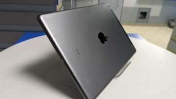 Б/в Планшет Apple ipad 10.9 2021 wi-fi + cellular 64gb 01-201146977