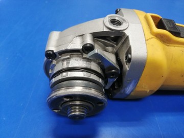 Б/у Угловая шлифмашина Dewalt dwe4217 01-201153539