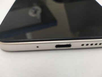 Б/в Мобільний телефон Xiaomi redmi 15 4g 6/128gb 01-201170185