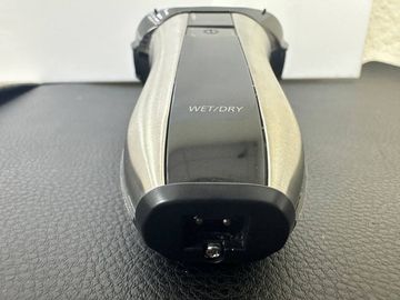 01-200570800: Panasonic es-cv51-s820