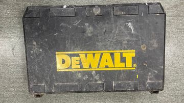 01-200536326: Dewalt d25830k