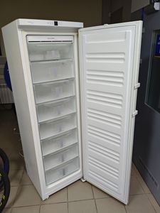 01-200765393: Liebherr gn 3023