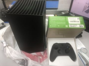 01-200792121: Microsoft xbox series x 1tb