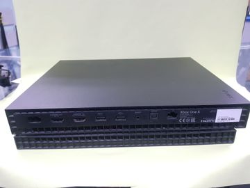 Б/у Игровая приставка Microsoft xbox one x 1tb 01-200806069