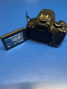 Б/у Фотоаппарат Canon eos 650d + canon ef-s 18-55mm f/3.5-5.6 iii 01-200816177