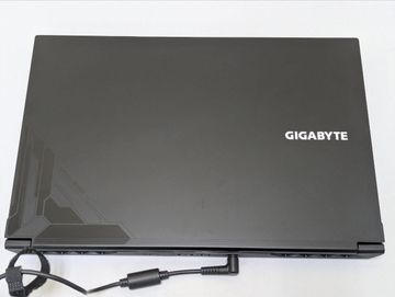 Б/в Ноутбук Gigabyte 15/core i7-13620h ddr5/16gb ddr5/ssd 1000 gb/geforce rtx4050 6gb 01-200852035