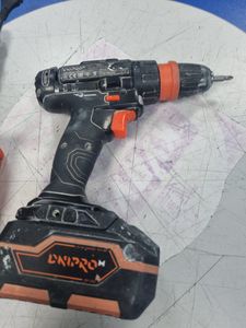 Б/в Шурупокрут Dnipro-M cd-218q 1акб 4ah зп 01-200870365