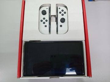 Б/у Игровая приставка Nintendo switch oled 01-200880818