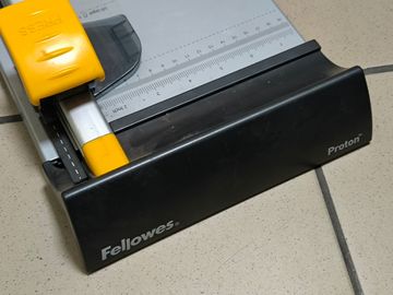 Б/в Різак для паперу Fellowes proton crc 54103 01-200888146