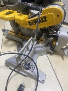 Б/у Пила дисковая Dewalt dws780 01-200901509