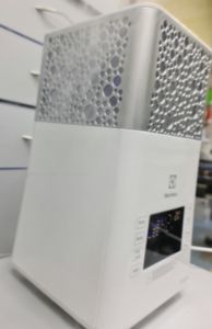 Б/в Зволожувач повітря Electrolux ehu-3715d 01-200907972