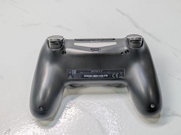 Б/у Геймпад Sony dualshock 4 v2 01-200916554