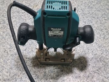 Б/в Фрезер Makita rp0900 01-200919040