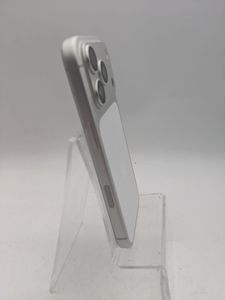 Б/у Мобільний телефон Apple iphone 17 pro 256gb 01-200919079
