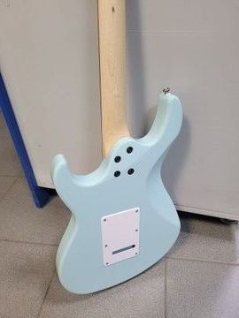 Б/в Електрогітара Cort g200 01-200933711