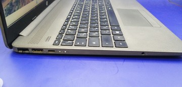 Б/у Ноутбук Hp 15/athlon 3050u ddr4/8gb ddr4/hdd 500 gb/ssd *відсутній/*інтегрована 01-200941448