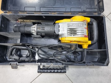 Б/у Отбойный молоток Dewalt d25900k 01-200950242