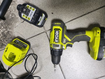 Б/в Шурупокрут Ryobi one+ rdd18-2c415s 01-200973044